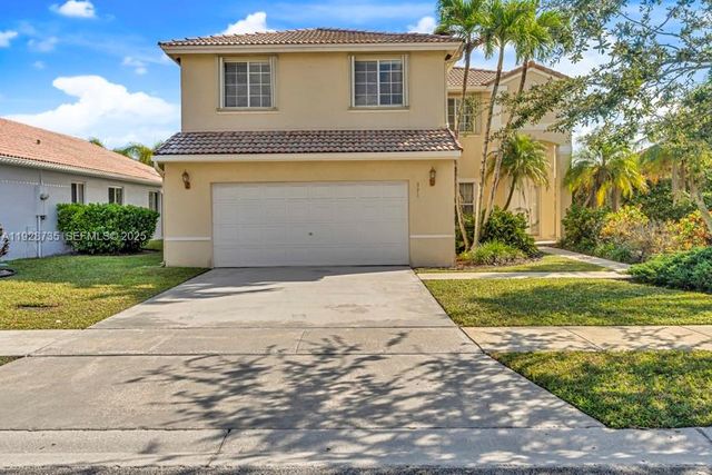 371 SW 190th Ave, Pembroke Pines, FL 33029