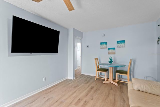 501 E BAY DRIVE 104, Largo, FL 33770