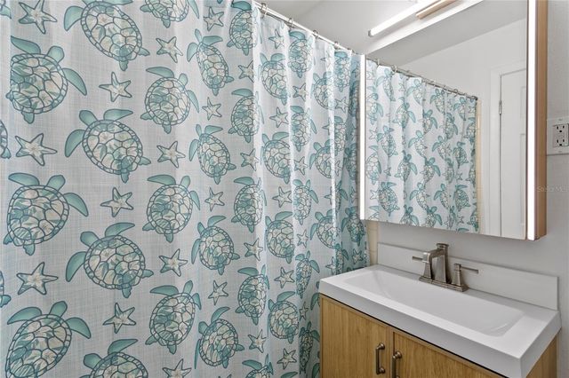 501 E BAY DRIVE 104, Largo, FL 33770