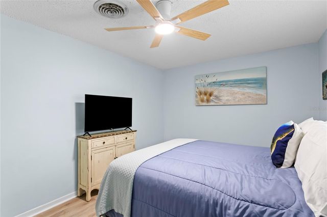 501 E BAY DRIVE 104, Largo, FL 33770