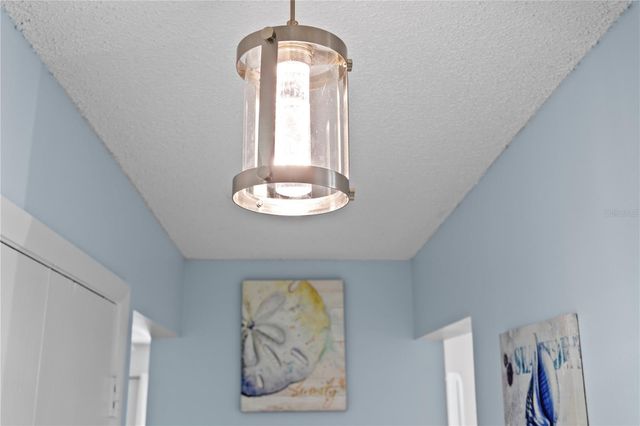 501 E BAY DRIVE 104, Largo, FL 33770