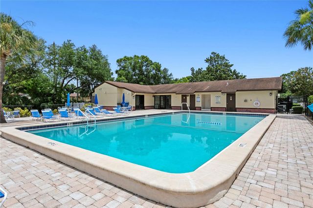 501 E BAY DRIVE 104, Largo, FL 33770