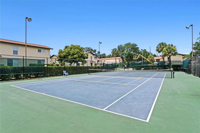 501 E BAY DRIVE 104, Largo, FL 33770