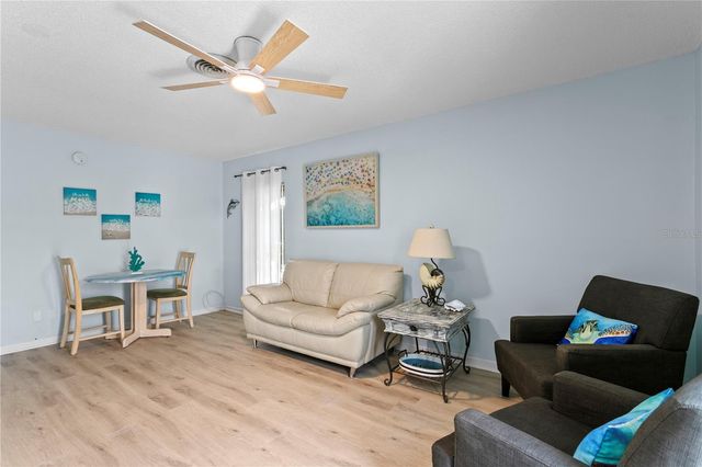 501 E BAY DRIVE 104, Largo, FL 33770