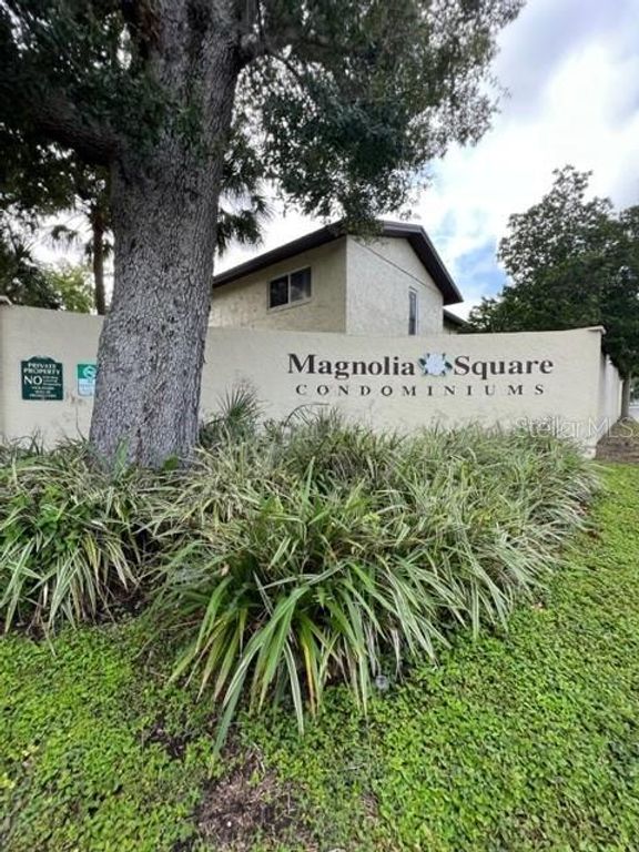 501 E BAY DRIVE 104, Largo, FL 33770