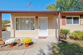 4730 Pinedale Avenue, Clarkston, MI 48346