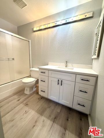 1306 W Park Western Drive 137, San Pedro (los Angeles), CA 90732