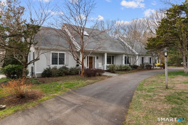 14 Cleft Rock Road, Woodbridge, CT 06525