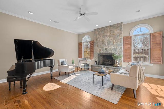 14 Cleft Rock Road, Woodbridge, CT 06525