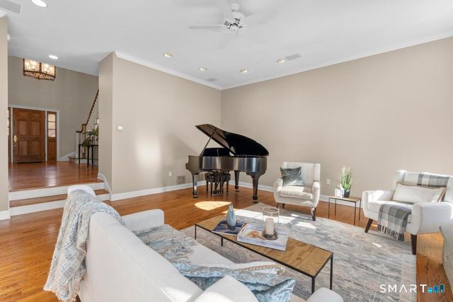 14 Cleft Rock Road, Woodbridge, CT 06525