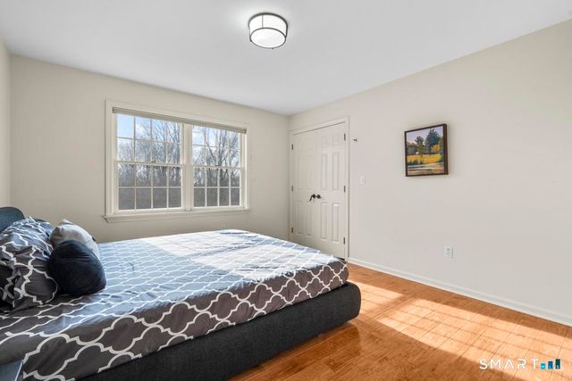 14 Cleft Rock Road, Woodbridge, CT 06525