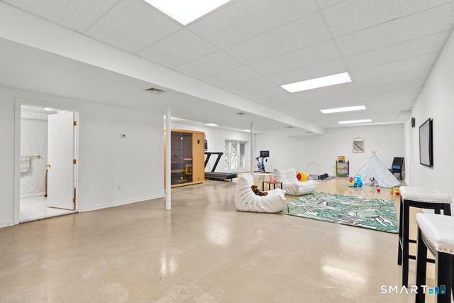 14 Cleft Rock Road, Woodbridge, CT 06525