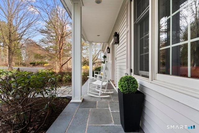 14 Cleft Rock Road, Woodbridge, CT 06525