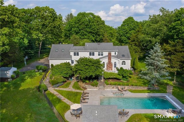 14 Cleft Rock Road, Woodbridge, CT 06525