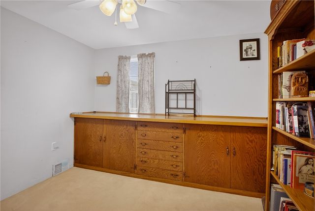 4241 Greenridge Rd, Castle Shannon, PA 15234