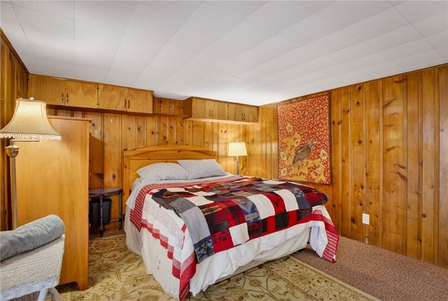 4241 Greenridge Rd, Castle Shannon, PA 15234