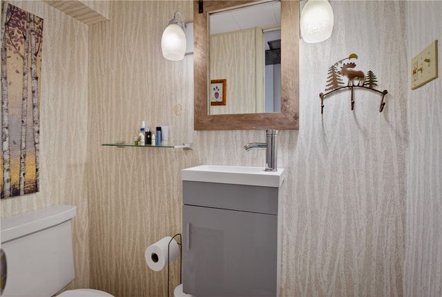 4241 Greenridge Rd, Castle Shannon, PA 15234