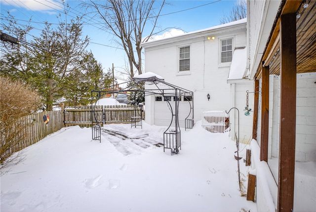 4241 Greenridge Rd, Castle Shannon, PA 15234