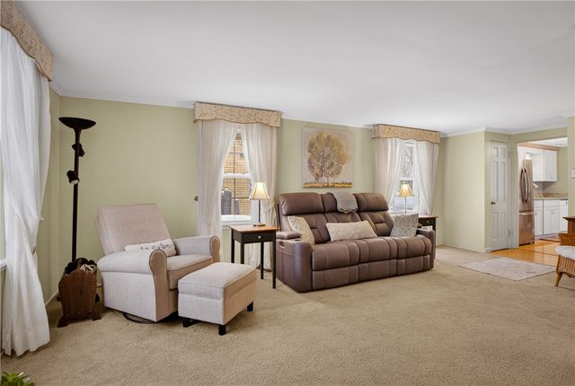 4241 Greenridge Rd, Castle Shannon, PA 15234