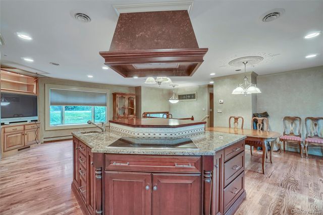 6 Emily Lane, Monroe, NY 10950