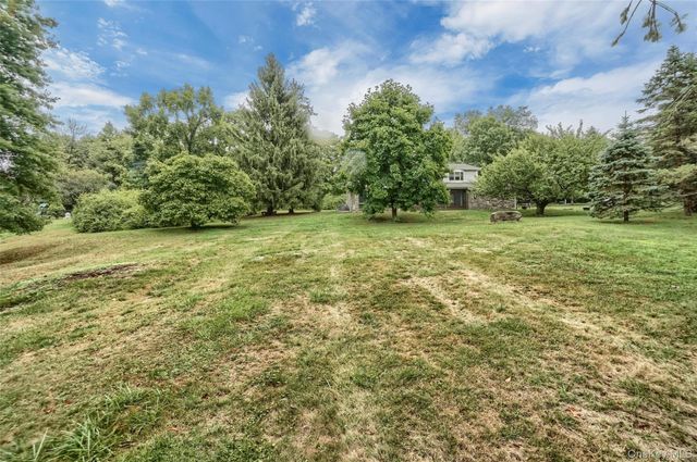 6 Emily Lane, Monroe, NY 10950