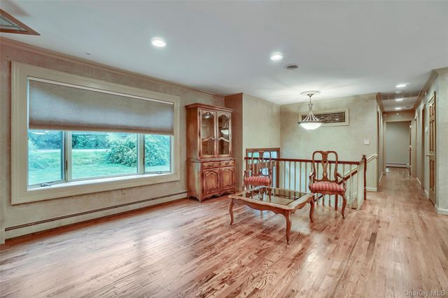 6 Emily Lane, Monroe, NY 10950