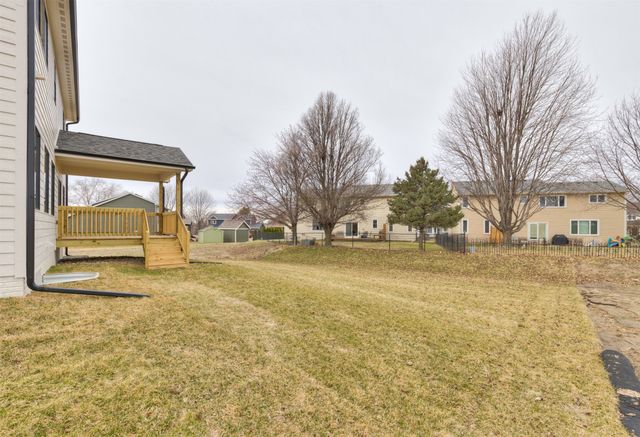 4726 Hillsdale Drive, Urbandale, IA 50322