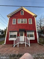 201 TILGHMAN, Oxford, MD 21654