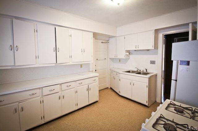 556 Clarendon Street 58, Syracuse, NY 13210