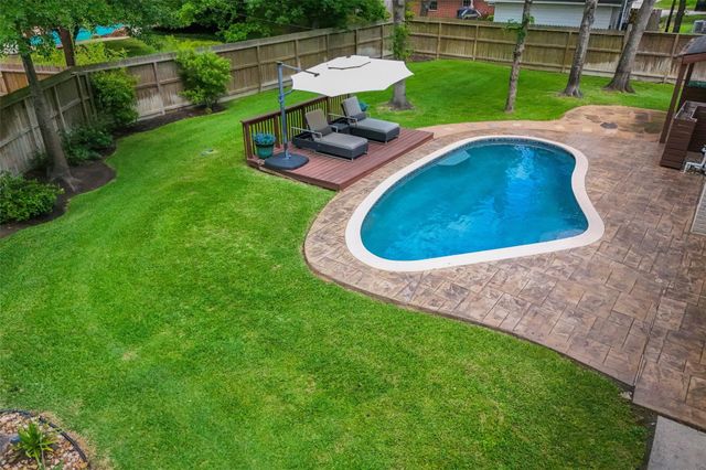 24610 Gilbough Drive, Tomball, TX 77375