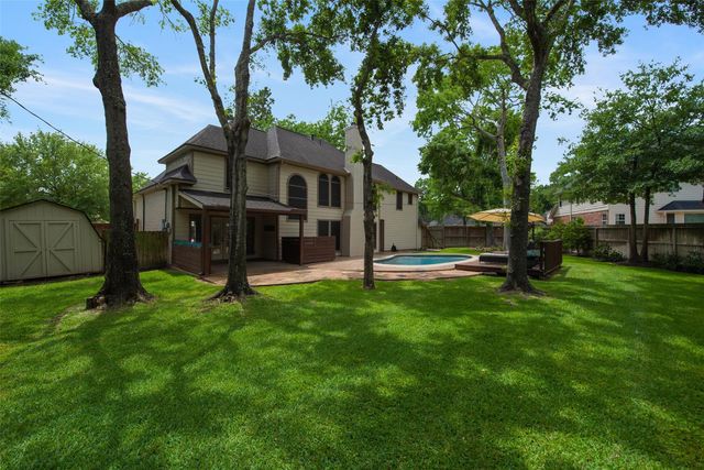 24610 Gilbough Drive, Tomball, TX 77375