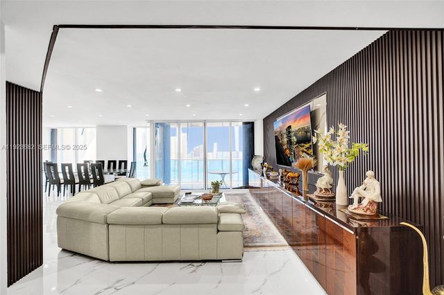 4000 Island Blvd 2301, Aventura, FL 33160