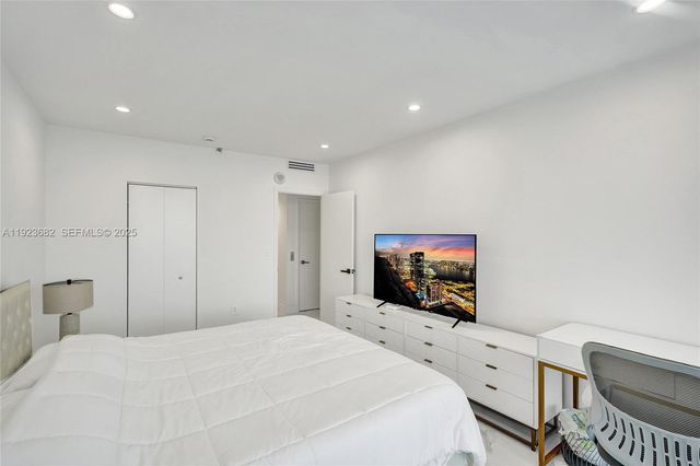 4000 Island Blvd 2301, Aventura, FL 33160