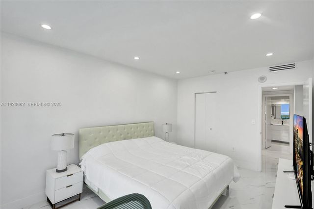 4000 Island Blvd 2301, Aventura, FL 33160