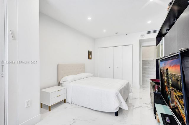 4000 Island Blvd 2301, Aventura, FL 33160