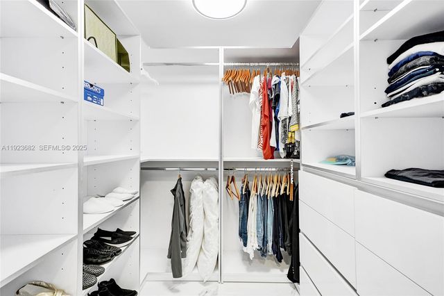 4000 Island Blvd 2301, Aventura, FL 33160