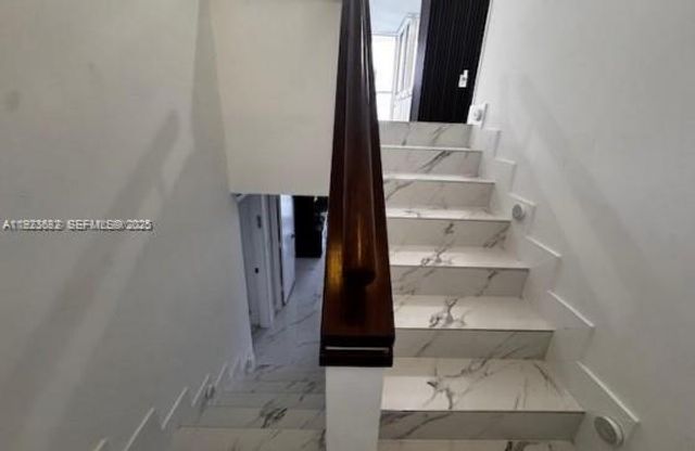 4000 Island Blvd 2301, Aventura, FL 33160