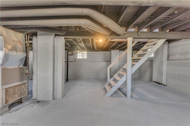 12905 Watterson Avenue, Cleveland, OH 44105