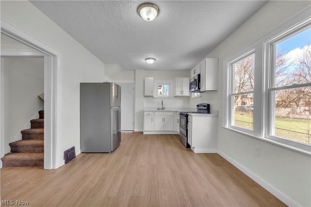 12905 Watterson Avenue, Cleveland, OH 44105