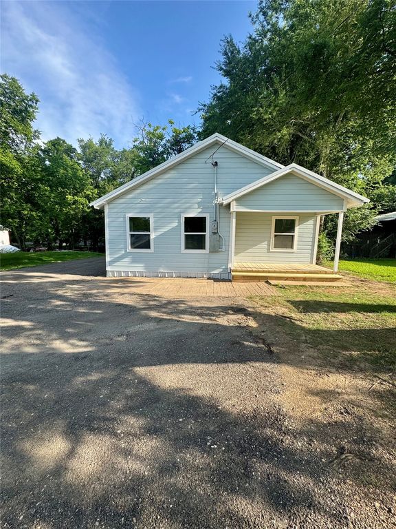 606 W Wolfe Street, Grand Saline, TX 75140