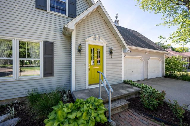 604 Lake Shore Drive, Beaver Dam, WI 53916