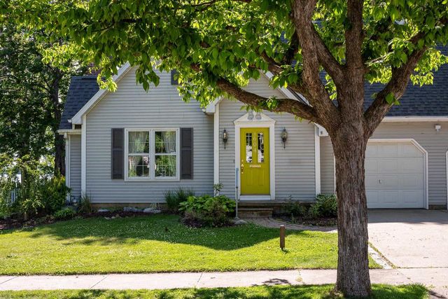 604 Lake Shore Drive, Beaver Dam, WI 53916