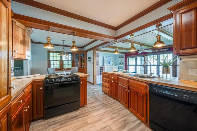 604 Lake Shore Drive, Beaver Dam, WI 53916