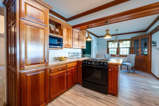 604 Lake Shore Drive, Beaver Dam, WI 53916