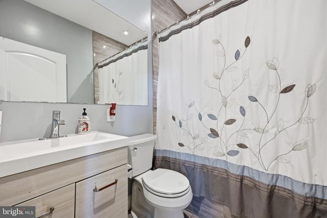 10 RICHARD RD, Bensalem, PA 19020