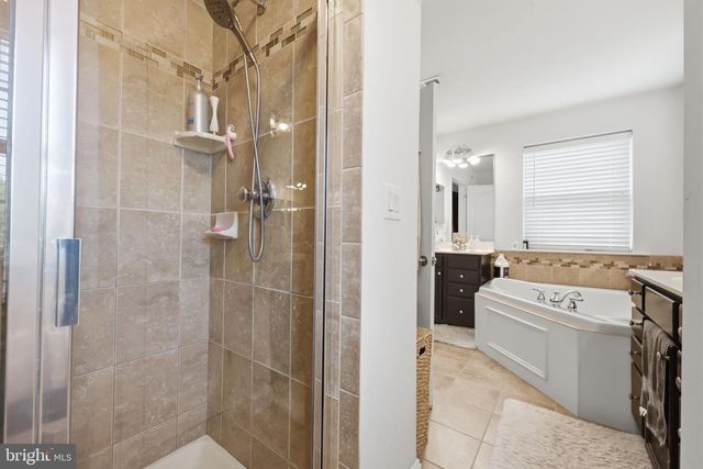10 RICHARD RD, Bensalem, PA 19020