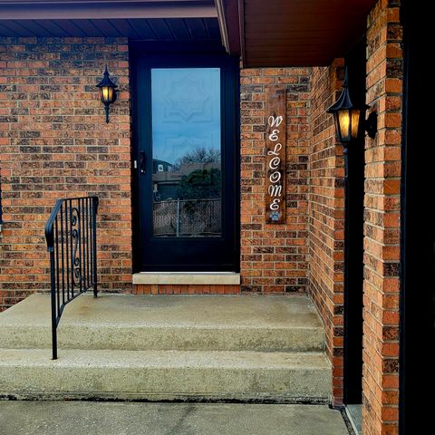 939 Devonshire Lane, Dyer, IN 46311