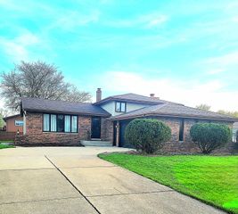 939 Devonshire Lane, Dyer, IN 46311