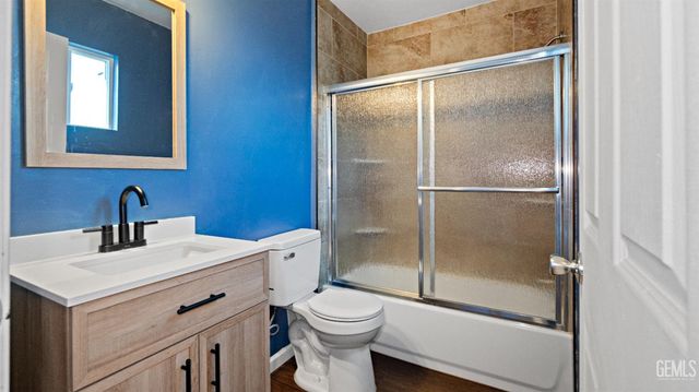 1700 Esther Drive, Bakersfield, CA 93308