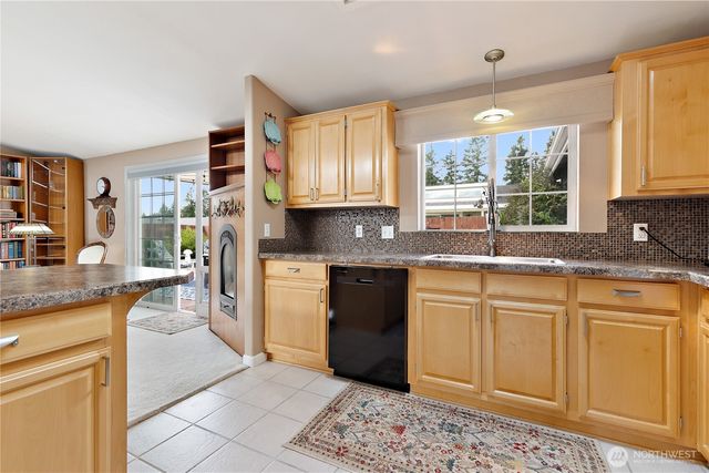 24037 222nd Place SE #89, Maple Valley, WA 98038